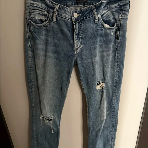 Silver Jeans Women's Light Blue Distressed Ankle Jeans - Picture 1 of 8